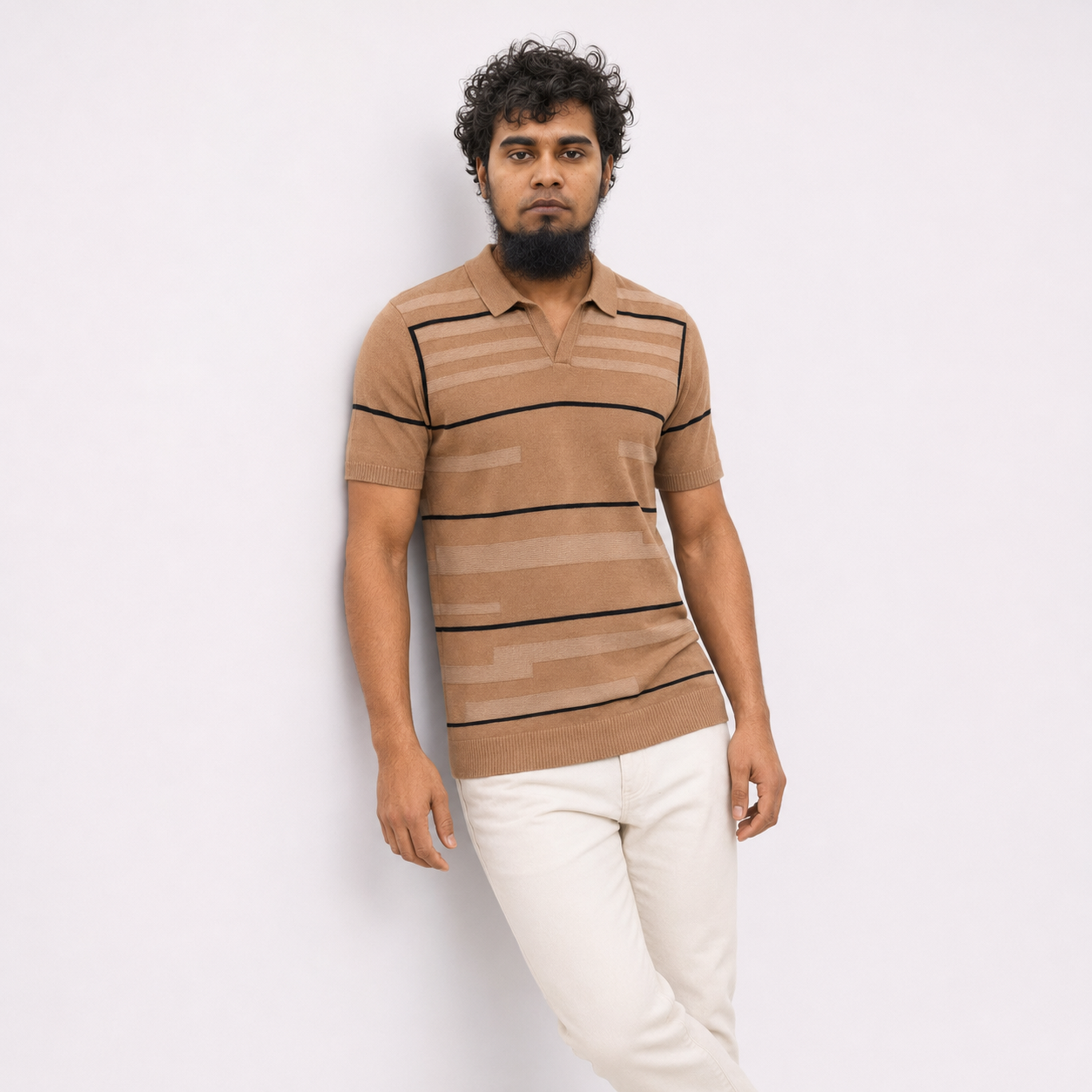 Men’s Premium Old Money Buttonless Knit Polo – Camel Geometric Stripe